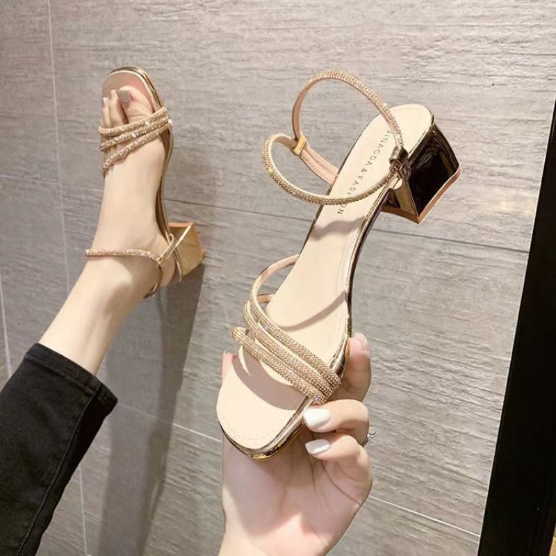 Peri Tarzı Yapay Elmas Kalın T - Square Toe Mule incelemesi ve fiyatı