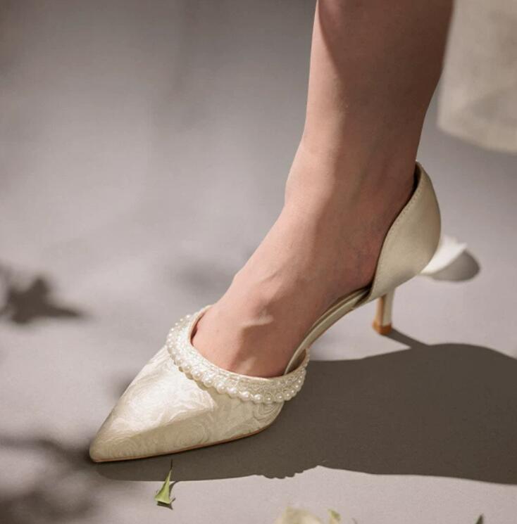 Bej Beyaz Çiçekli Saten İncili - Women Shoes Size 7 incelemesi ve fiyatı